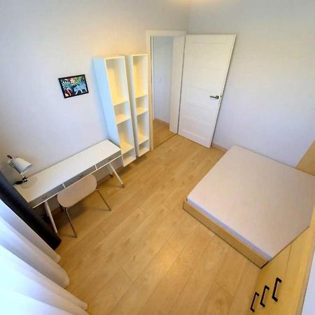 Smart Central Apartments Cracovia Esterno foto